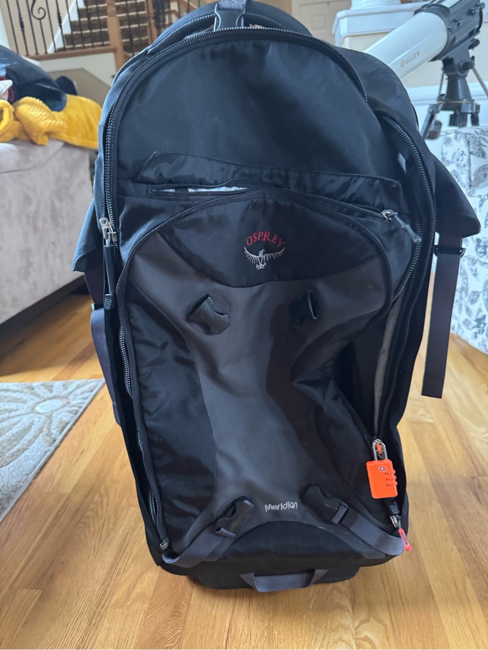 OSPREY Black Travel Backpack with Subtle Red Logo